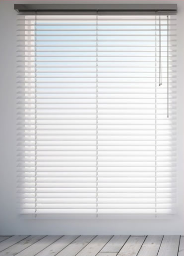Eco-Wood/Plaswood Venetian Blinds Installation By Active Blinds Bloemfontein